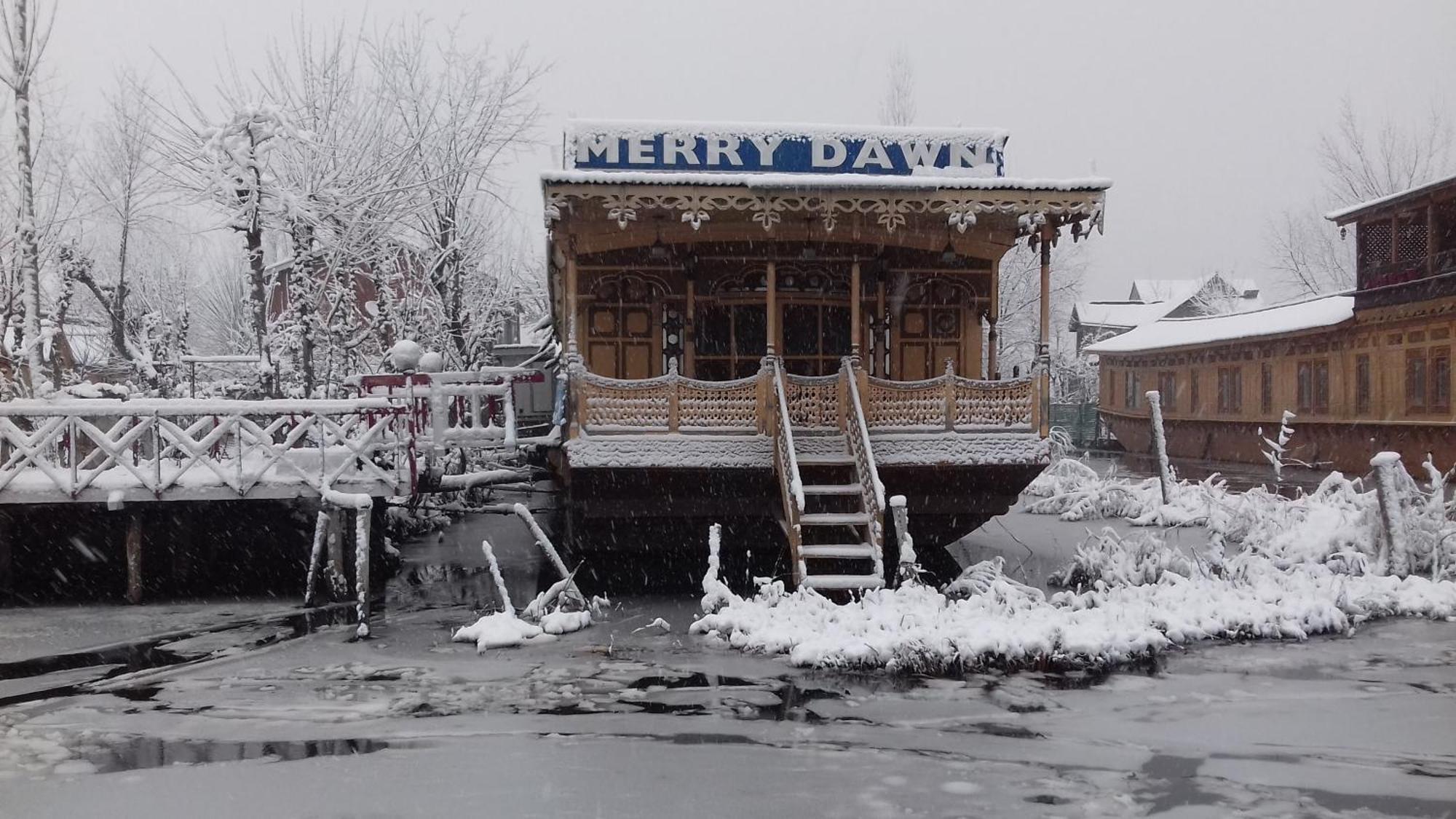 Merry Dawn Houseboat Srīnagar Exteriér fotografie